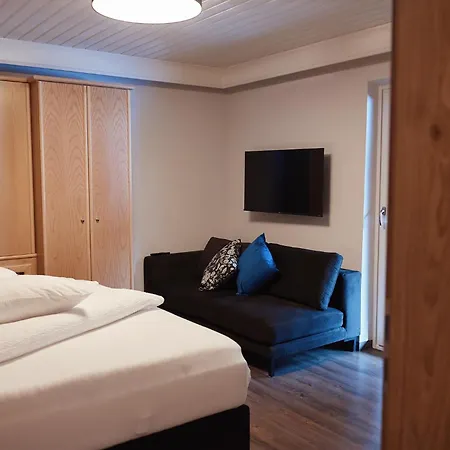 Schuetthof Мини-отель 3*