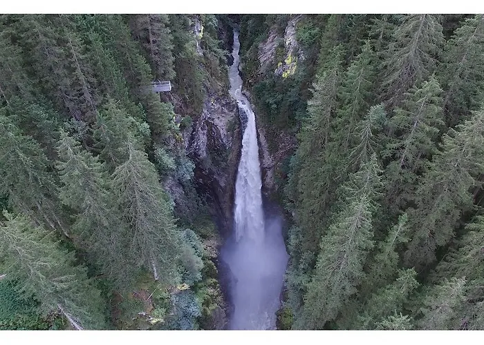 Schuetthof Kro Neukirchen am Großvenediger